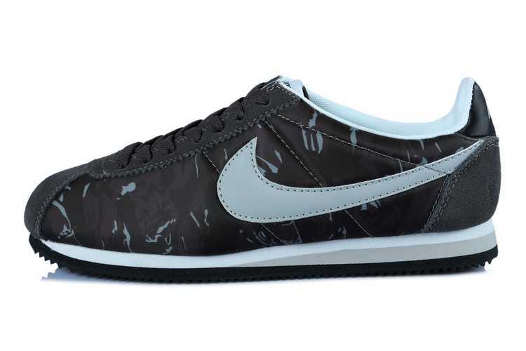 nike cortez 2014 femme concurrence des prix foot locker chaussure nike cortez footlocker